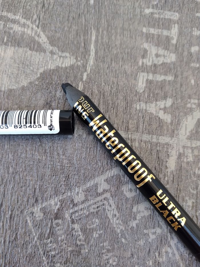 Crayon waterproof Ultra Black Bourjois - photo numéro 2