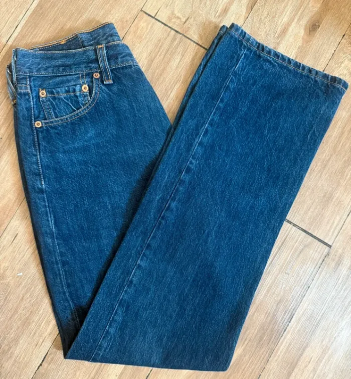 Jean Levi’s 501 W30 L32 – Coupe Droite – Très Bon État - photo numéro 2