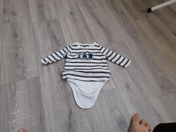 Body tee shirt 3 mois