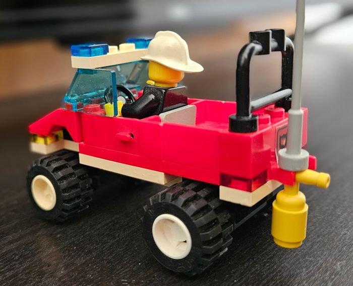 Lego 6525 - Blaze Commander Camion de pompier - photo numéro 6