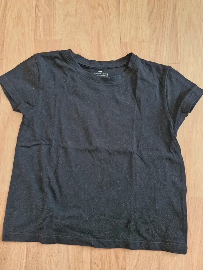 Lot t-shirts 5 ans - photo numéro 2
