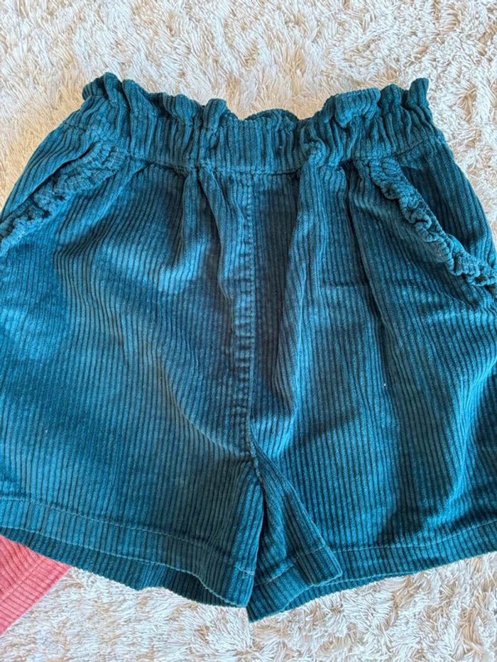 2 shorts TAO 12 ans - photo numéro 3