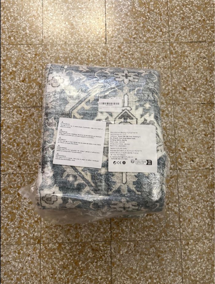 Tapis neuf tout doux - photo numéro 4