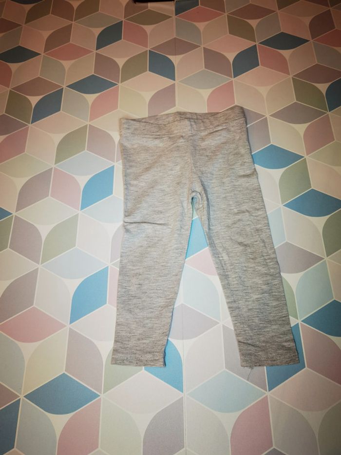 D3137 - legging fille 18 mois