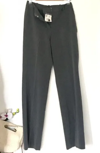 Neuf avec étiquette pantalon fluide gris etam