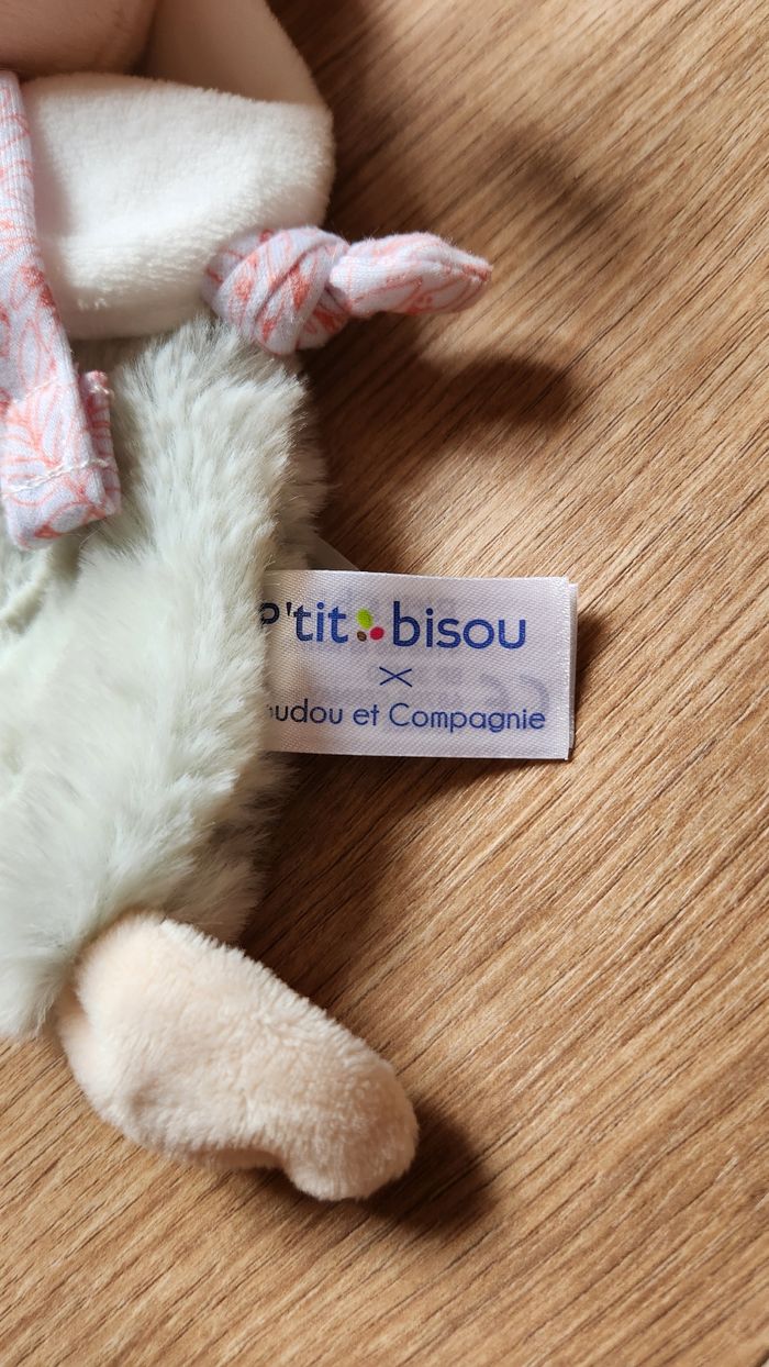 Doudou lapin Petit Bisou - Doudou et Compagnie - photo numéro 2