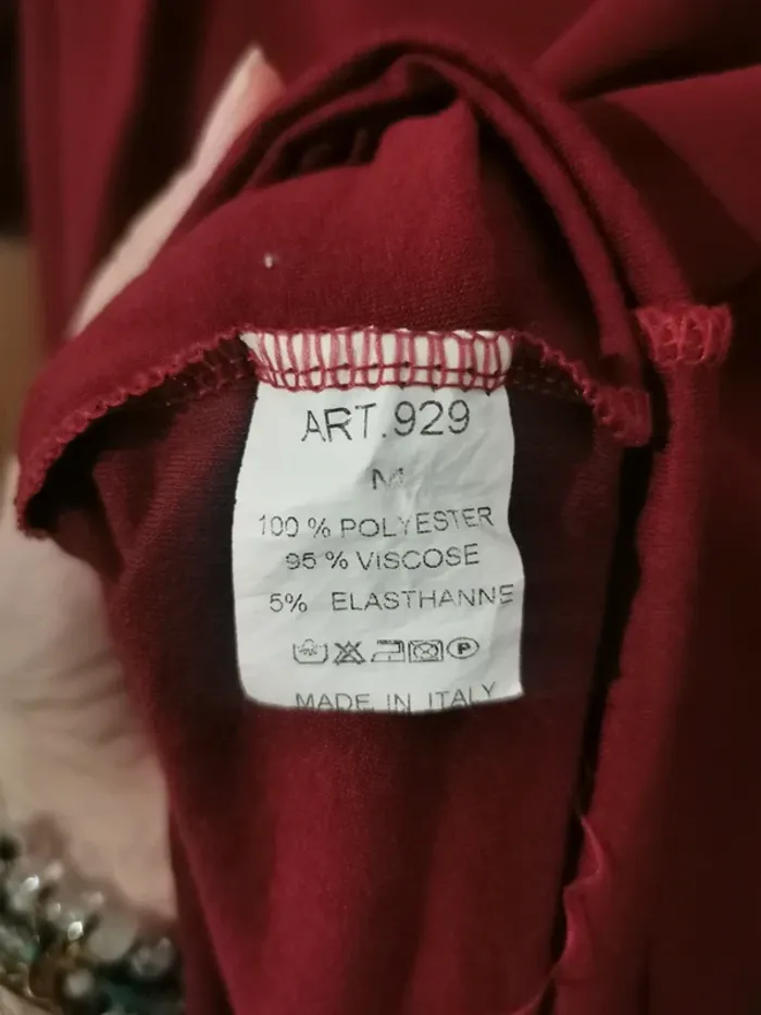 Robe courte bordeau - photo numéro 7