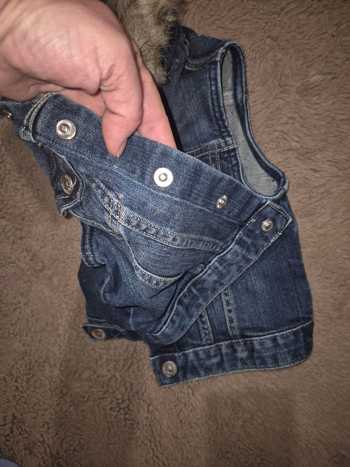 Veste jeans sans manches col fourrure - photo numéro 9
