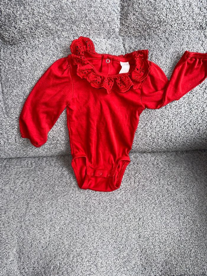 Bodie manches longues rouge col Claudine dentelle H&M