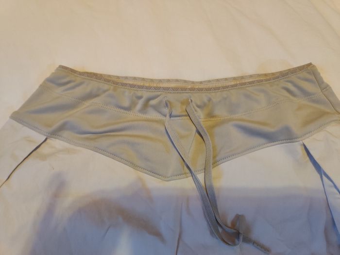 Lot 2 jupes shorts Quechua - photo numéro 3