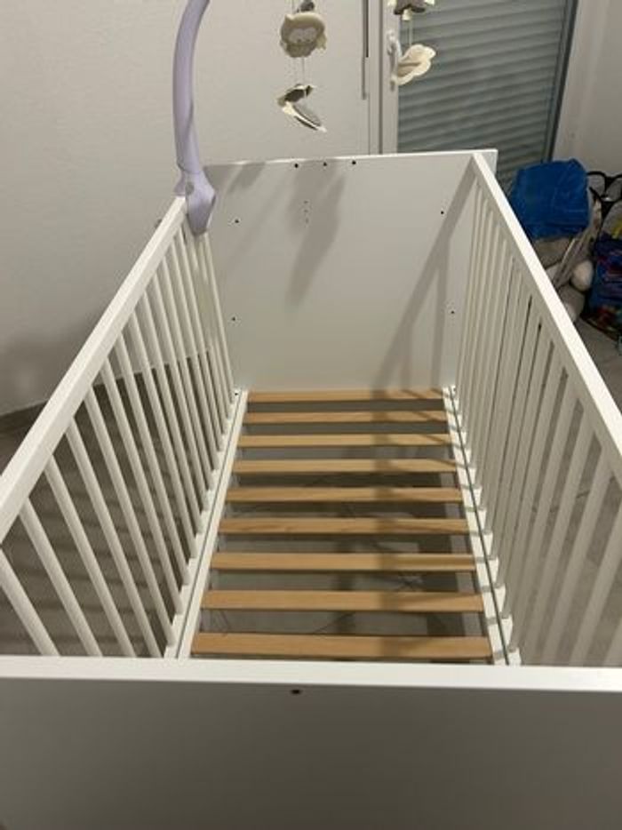 Lit bébé IKEA - photo numéro 2