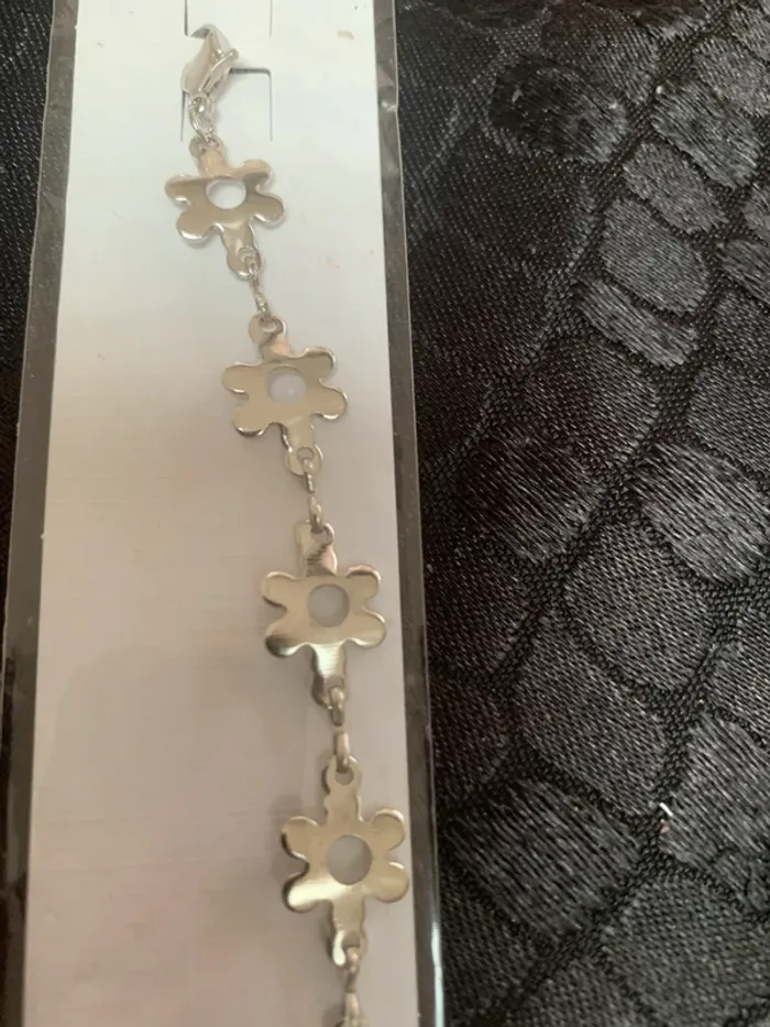 Bracelet neuf - photo numéro 2