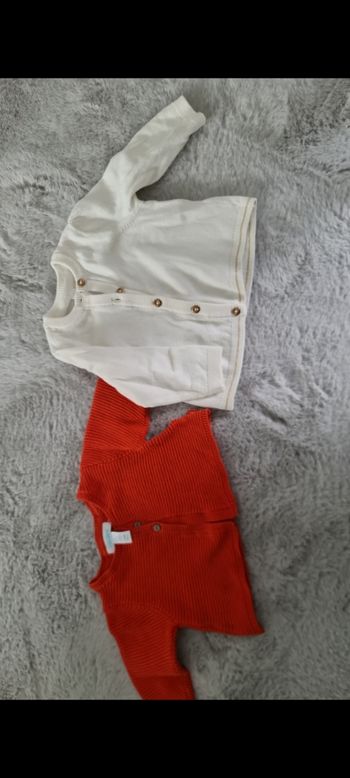 Lot de gilet neuf