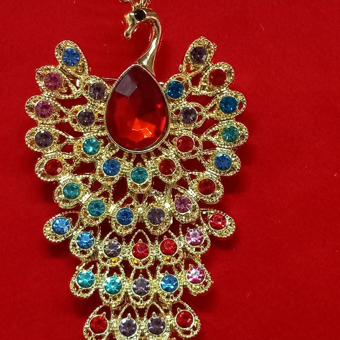 Broche paon en métal doré et strass - photo numéro 7