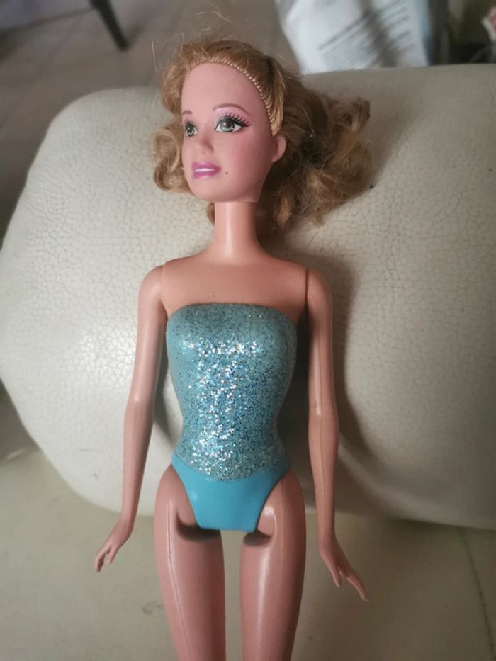 Poupée Barbie blonde - photo numéro 2