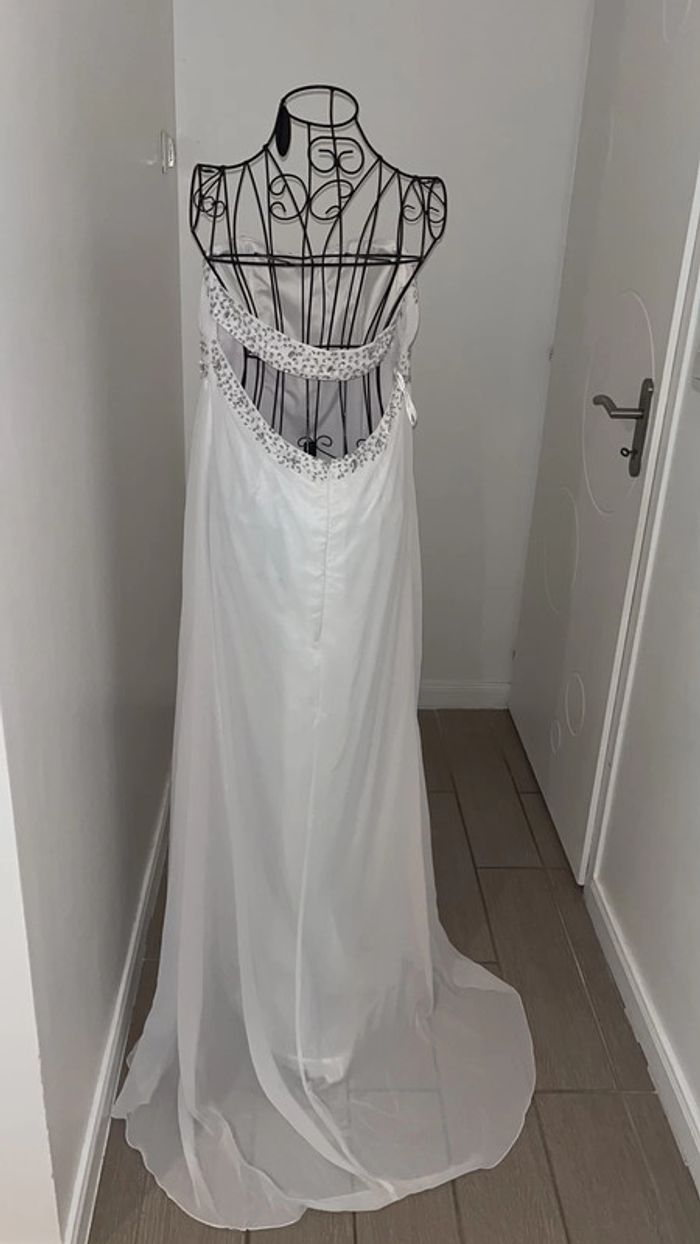 Robe de soirée - photo numéro 2