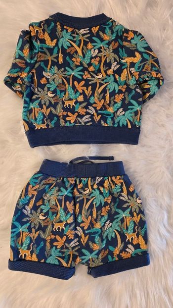 NEUF💙🤩😍 superbe ensemble sweat et short molleton 3 mois garçon 💙💙😍🤩
