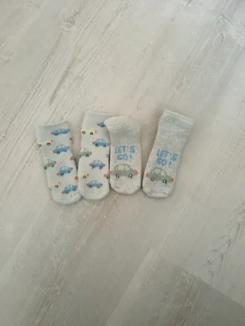Chaussettes anti dérapante Kiabi 17/18