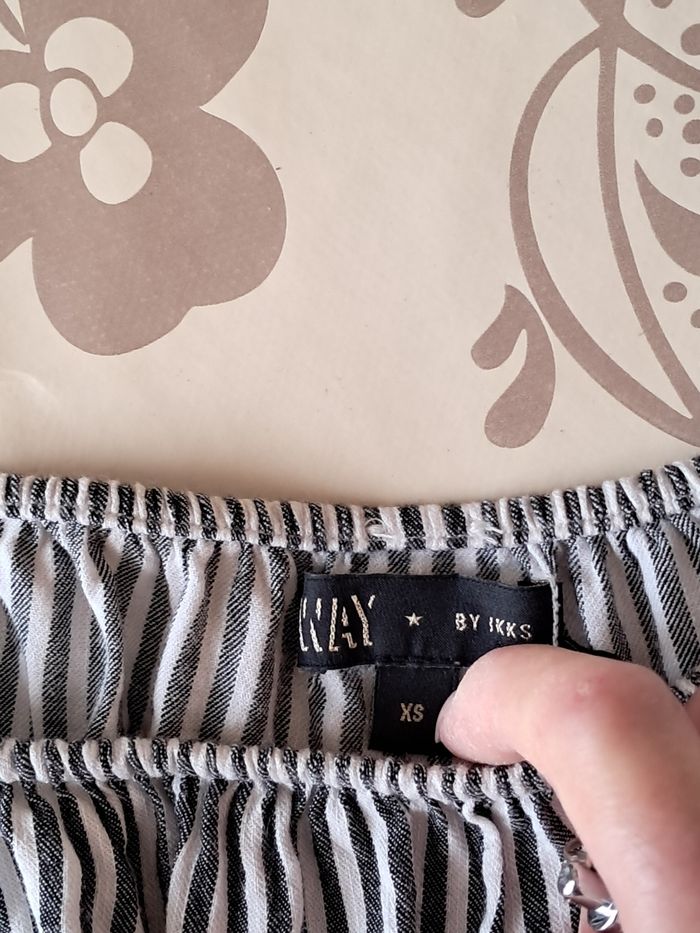 Combishort taille XS. 12 ans - photo numéro 3
