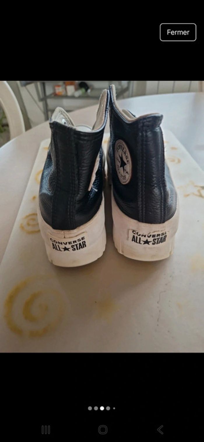 Converse hautes 🖤 - photo numéro 2