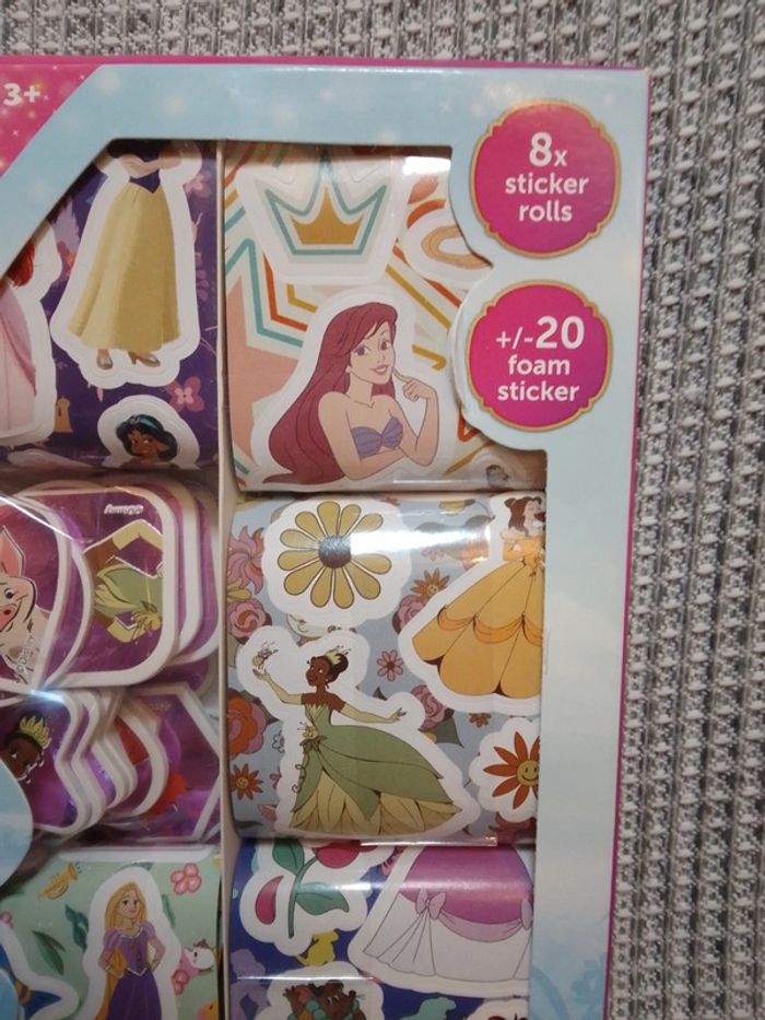 Boite de stickers autocollants Disney Princess - photo numéro 3