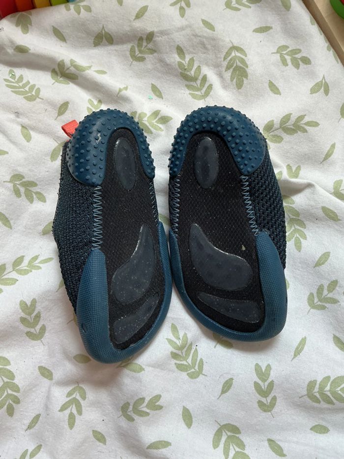 chaussons antidérapant decathlon taille 23 noir et bleu - photo numéro 6