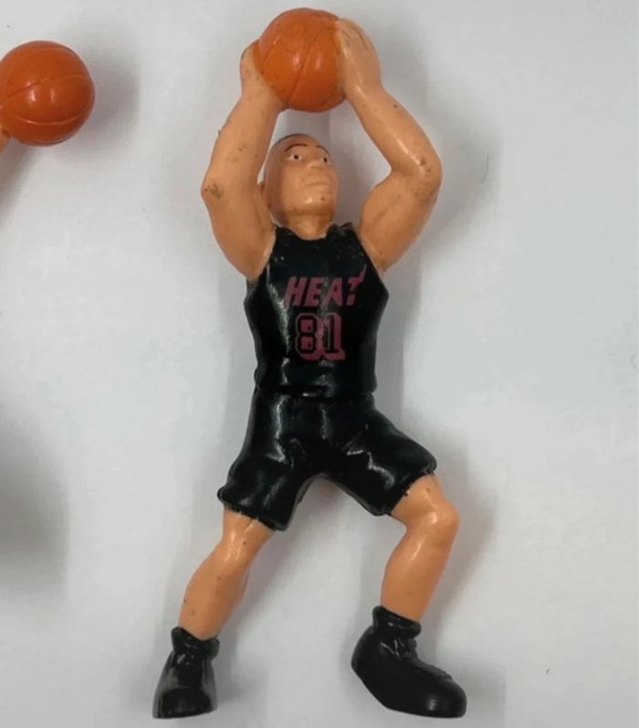 NBA 🏀 Kellogg's Pack 2 Figurines " Orlando Magics Vs Miami Heat" - photo numéro 17