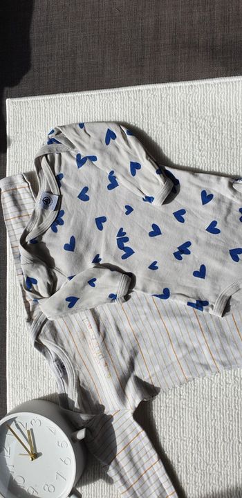 Lot bodys petit bateau 6 mois