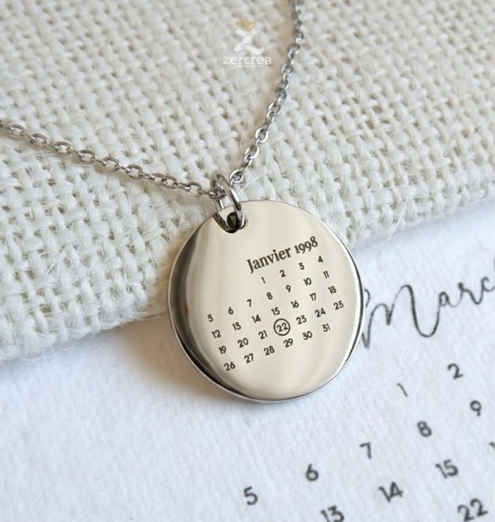 Collier calendrier personnalisé – date spéciale - photo numéro 2