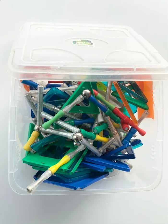 Lot de pièces Geomag / magnetix – environ 200 éléments - photo numéro 3