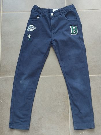 Pantalon bleu 
La fabrique des garçons 10 ans