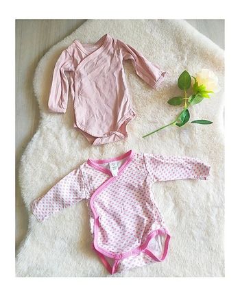 Lot 2 bodys cache-cœur naissance manches longues coton fille vieux rose blanc cœurs