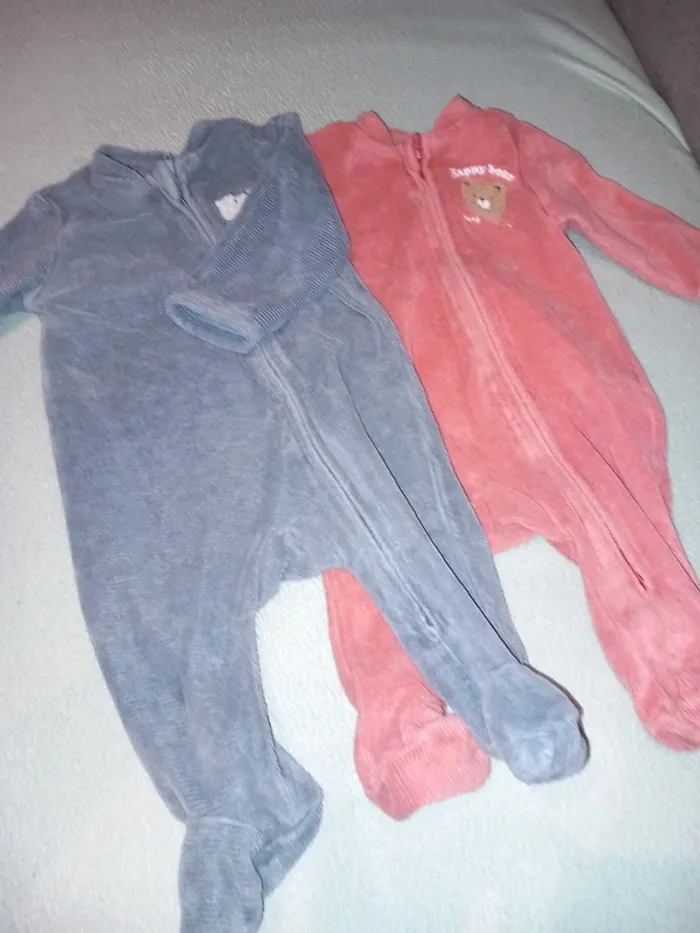 Deux pyjama velours kiabi - photo numéro 4