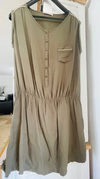 Robe Kaki Camaïeu
