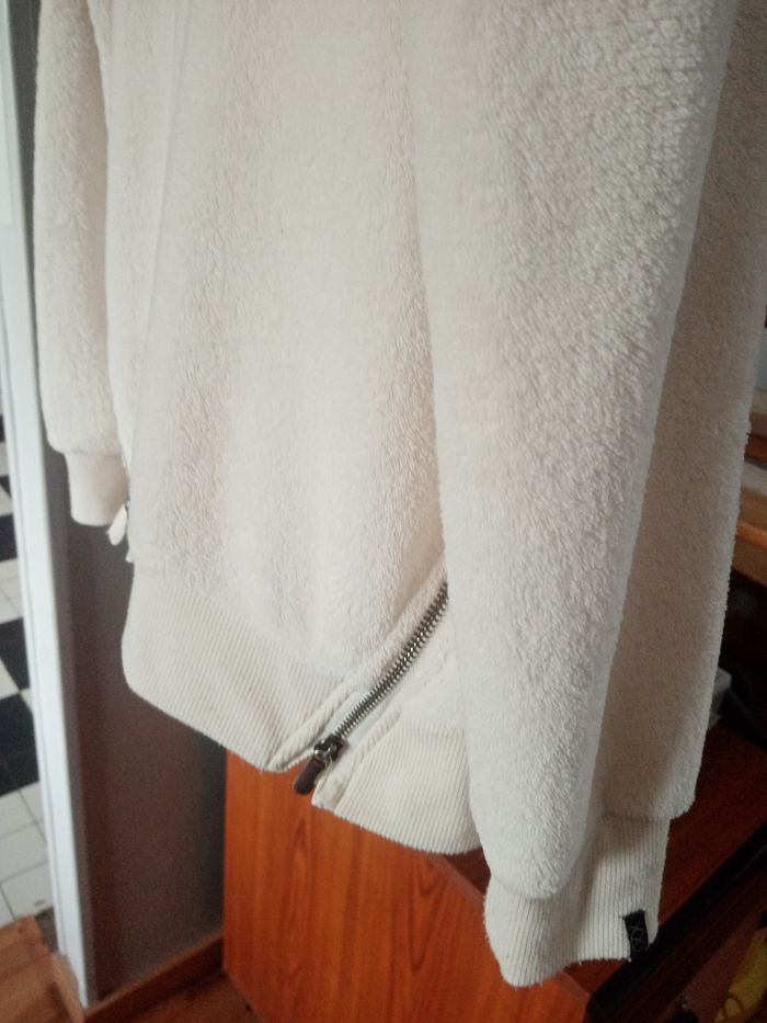 Pull taille 12/14ans triplix - photo numéro 3