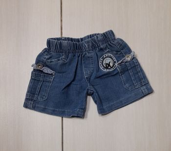 Short 6-12 mois
Très bon état