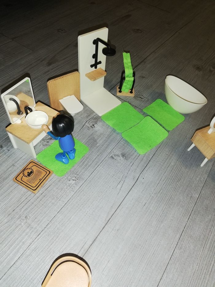 Lot figurines et meubles playtive - photo numéro 4