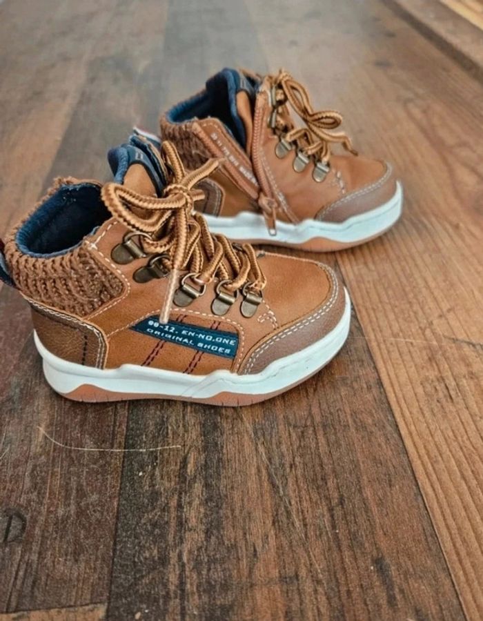 Basket Chaussures montantes bébé garçon pointure 21 - photo numéro 6