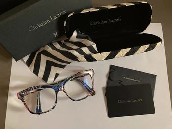 Lunettes de vue Christian Lacroix avec son étui
