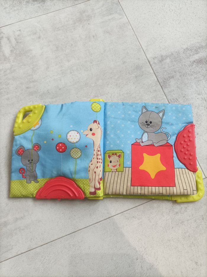 Livre d'éveil en tissu - photo numéro 3