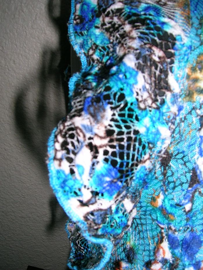 haut doublé à motifs style dentelle Taille 1 neuf - photo numéro 6