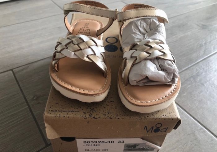 Sandales fille taille 27
