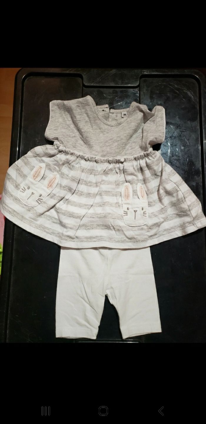 Ensemble pantalon tee shirt