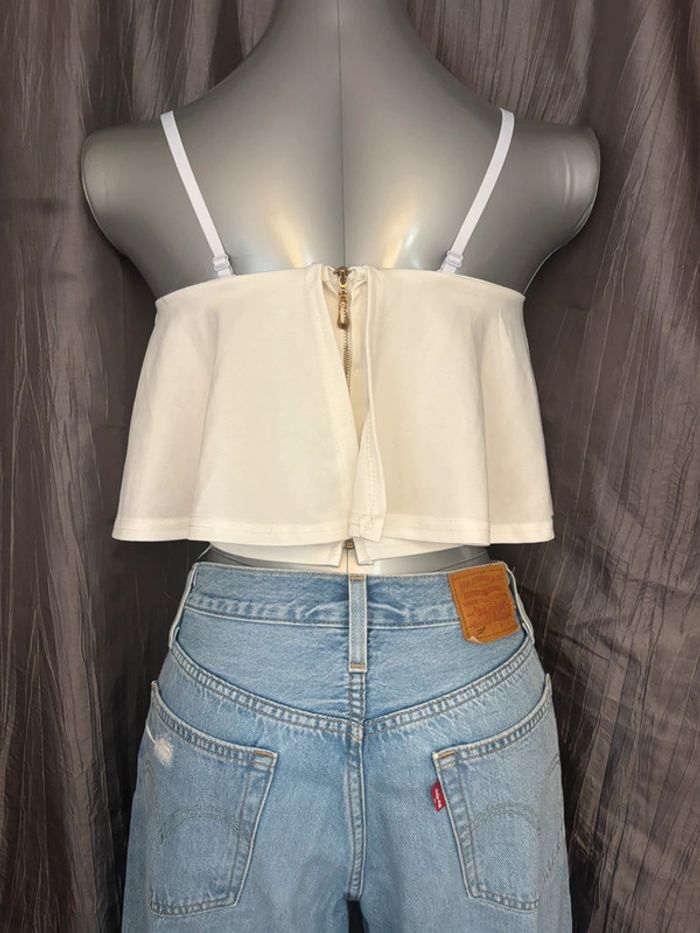 Superbe crop top blanc à volants - photo numéro 2