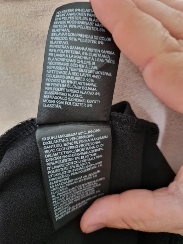 Haut noir h&m taille M - photo numéro 5
