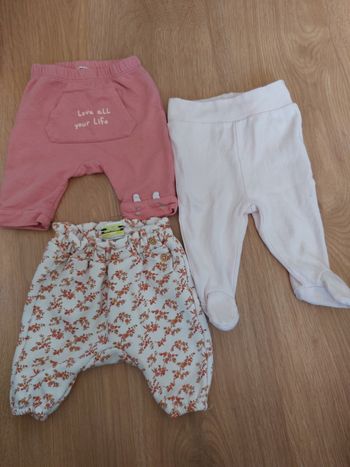 Lot pantalons 1 mois 