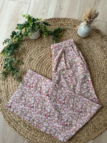Pantalon léger fleuri taille M