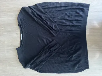 Pull noir