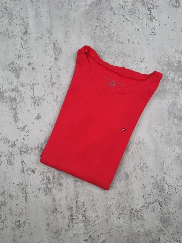 Sweat rouge Tommy Hilfiger – Taille XXS Femme (mesures en photos)