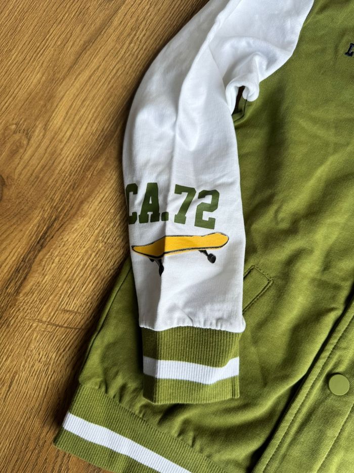 Veste sweat à capuche amovible verte kaki Idexe’ taille 8 ans –  petit défaut à la fermeture - photo numéro 4